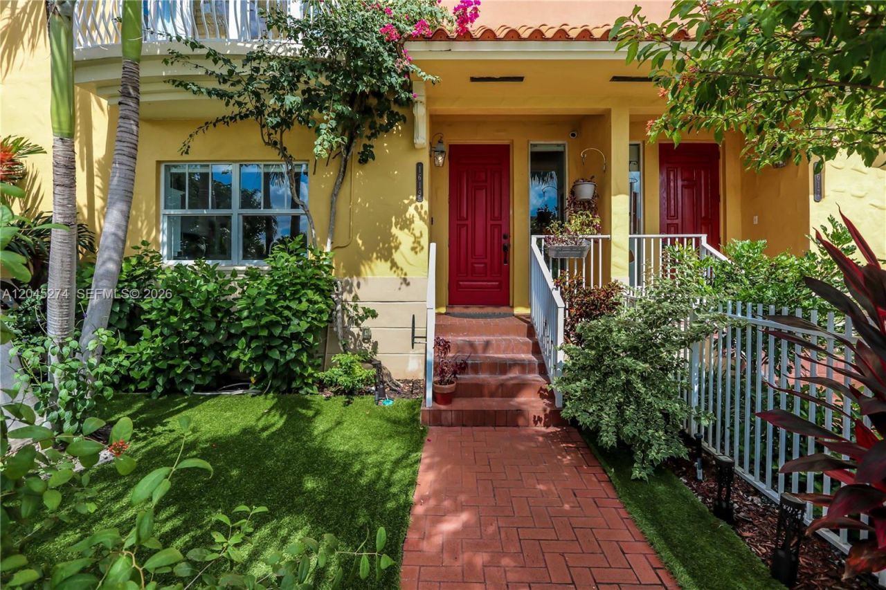 1619 Harrison St , Hollywood, FL 33020 Photo