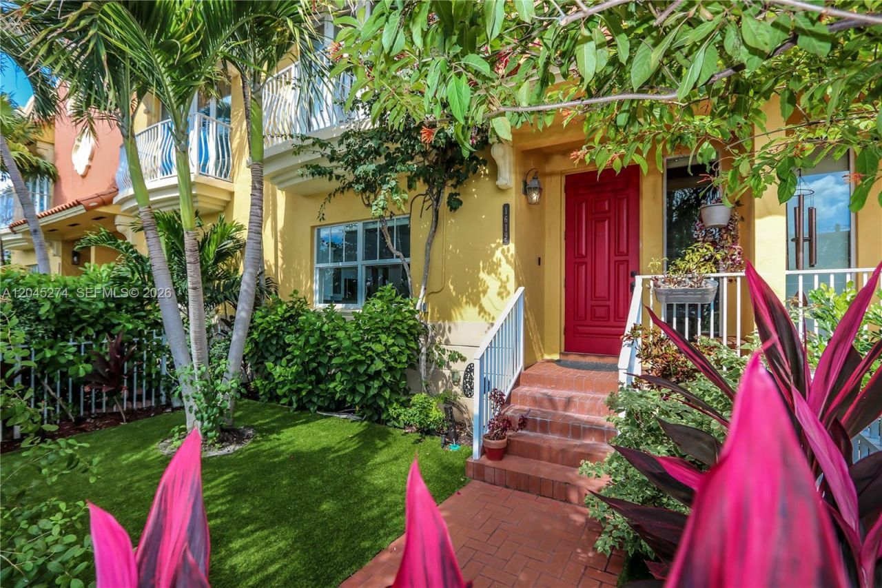 1619 Harrison St , Hollywood, FL 33020 Photo