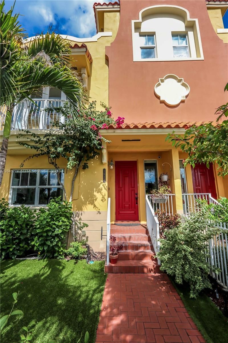 1619 Harrison St , Hollywood, FL 33020 Photo