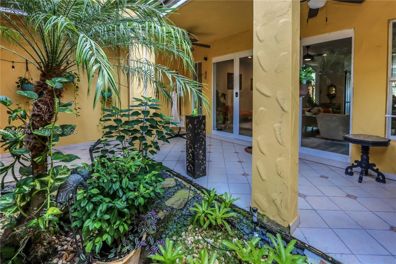 1619 Harrison St , Hollywood, FL 33020 Photo