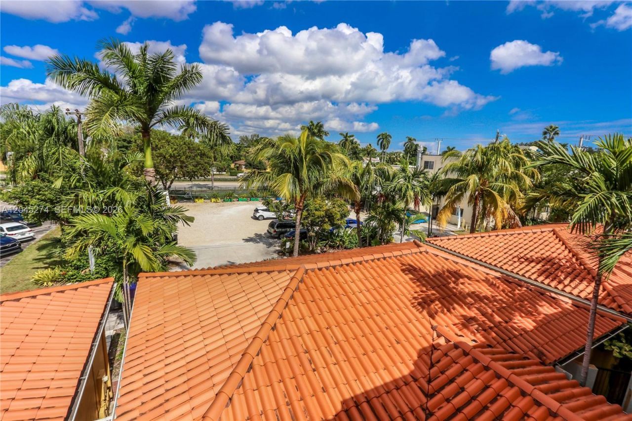 1619 Harrison St , Hollywood, FL 33020 Photo