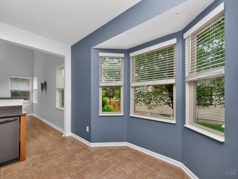 218 Heffron Circle, Hamilton Twp, OH 45039 Photo 14