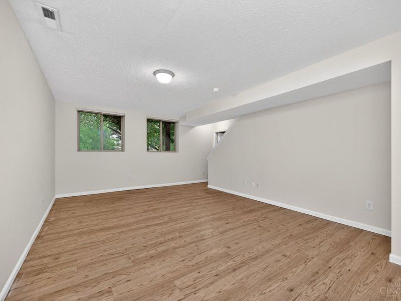 218 Heffron Circle, Hamilton Twp, OH 45039 Photo 46