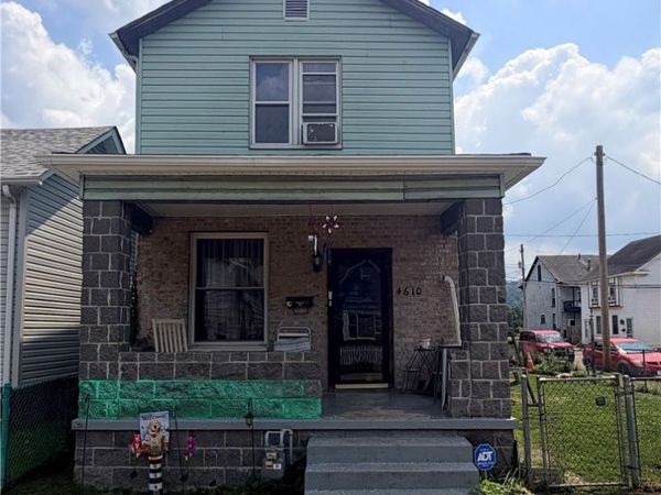 4610 Noble Street , Bellaire, OH 43906