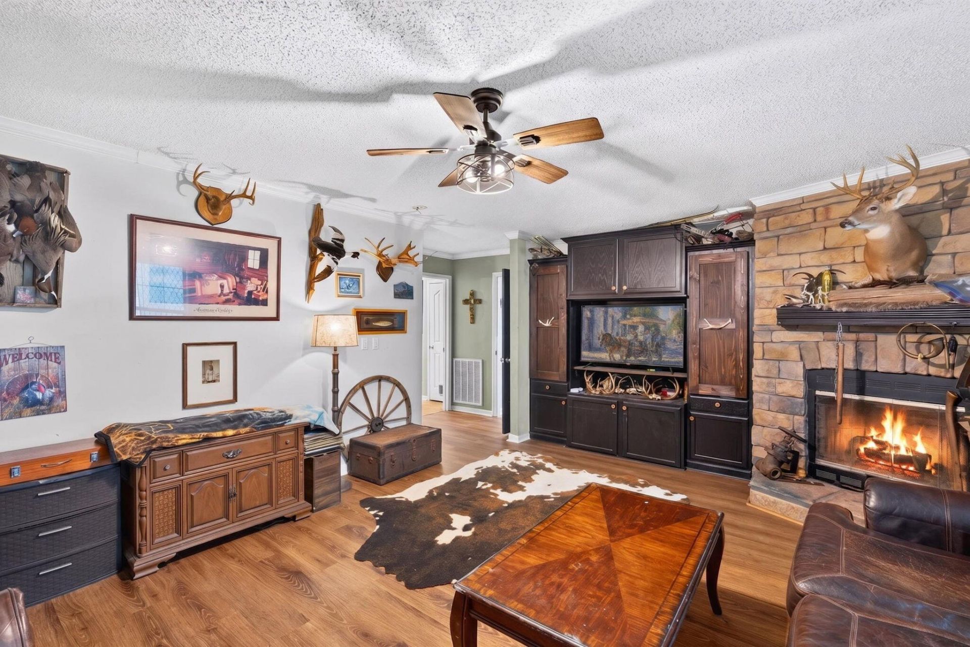 146 Glen Street Photo 32