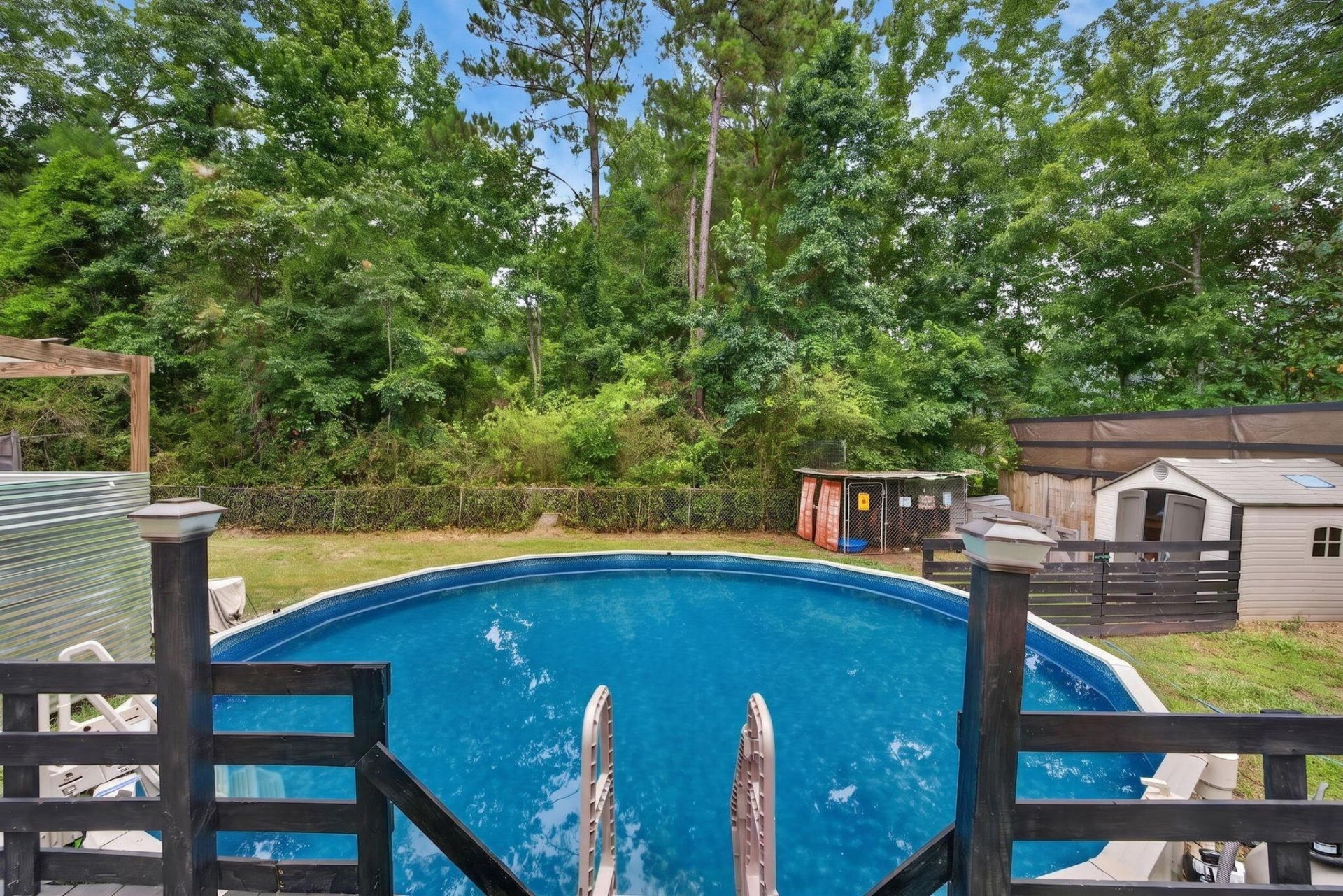 146 Glen Street Photo 36