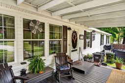 146 Glen Street photo 4