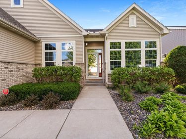 7701 Ranier Lane N, Maple Grove, MN 55311