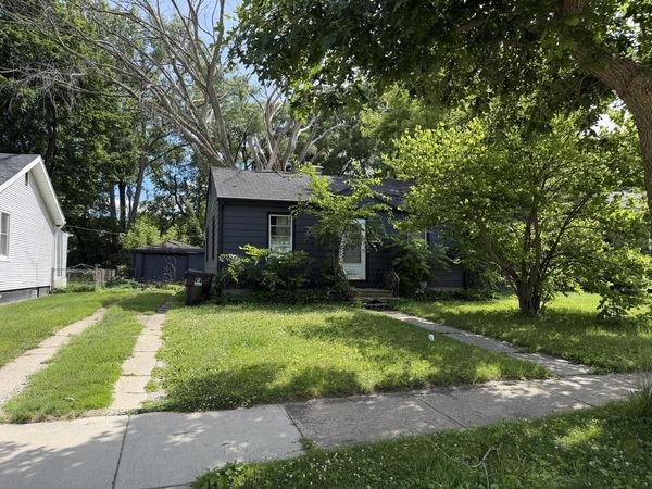2715 Eisenhower DRIVE, Racine, WI 53405