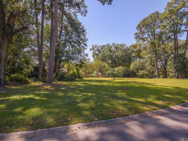 656 Sunset Blvd, Baton Rouge, LA 70808