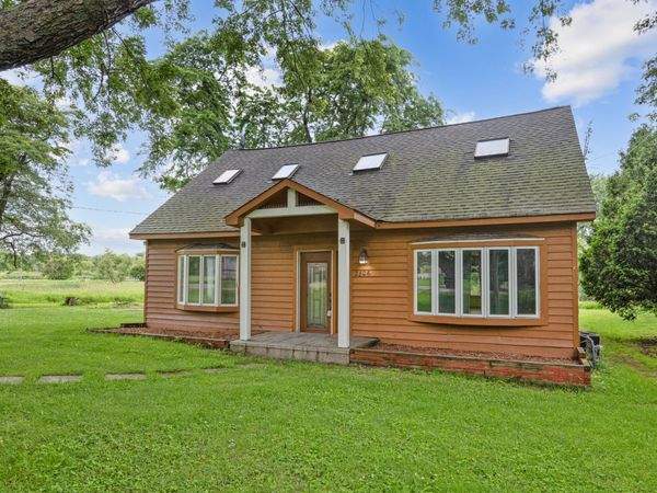 2806 Russet Road , McHenry, IL 60050