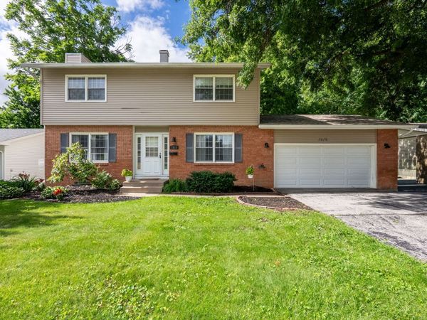1919 E 32nd Street , Davenport, IA 52807