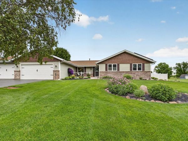 864 Campton Drive , Rockford, IL 61102