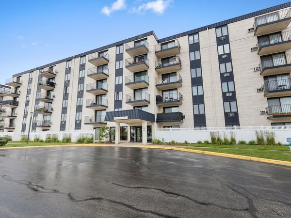 9737 N Fox Glen Drive , Unit 2M, Niles, IL 60714