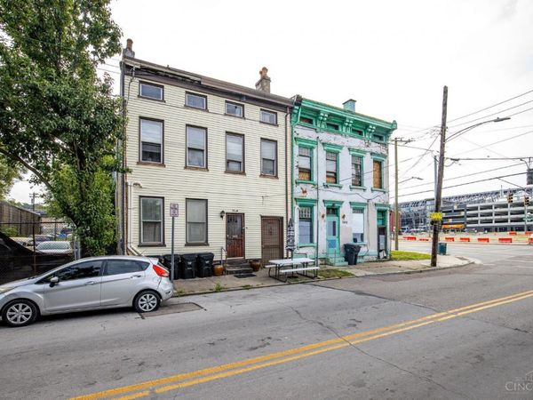 1602 John Street, Cincinnati, OH 45214