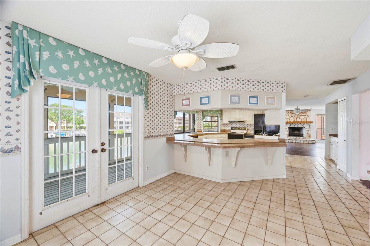 1136 3rd Avenue S, Tierra Verde, FL 33715 Photo