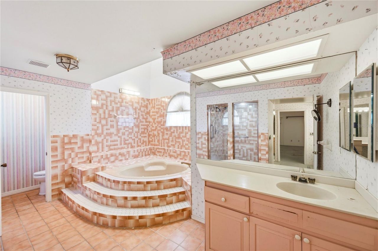 1136 3rd Avenue S, Tierra Verde, FL 33715 Photo