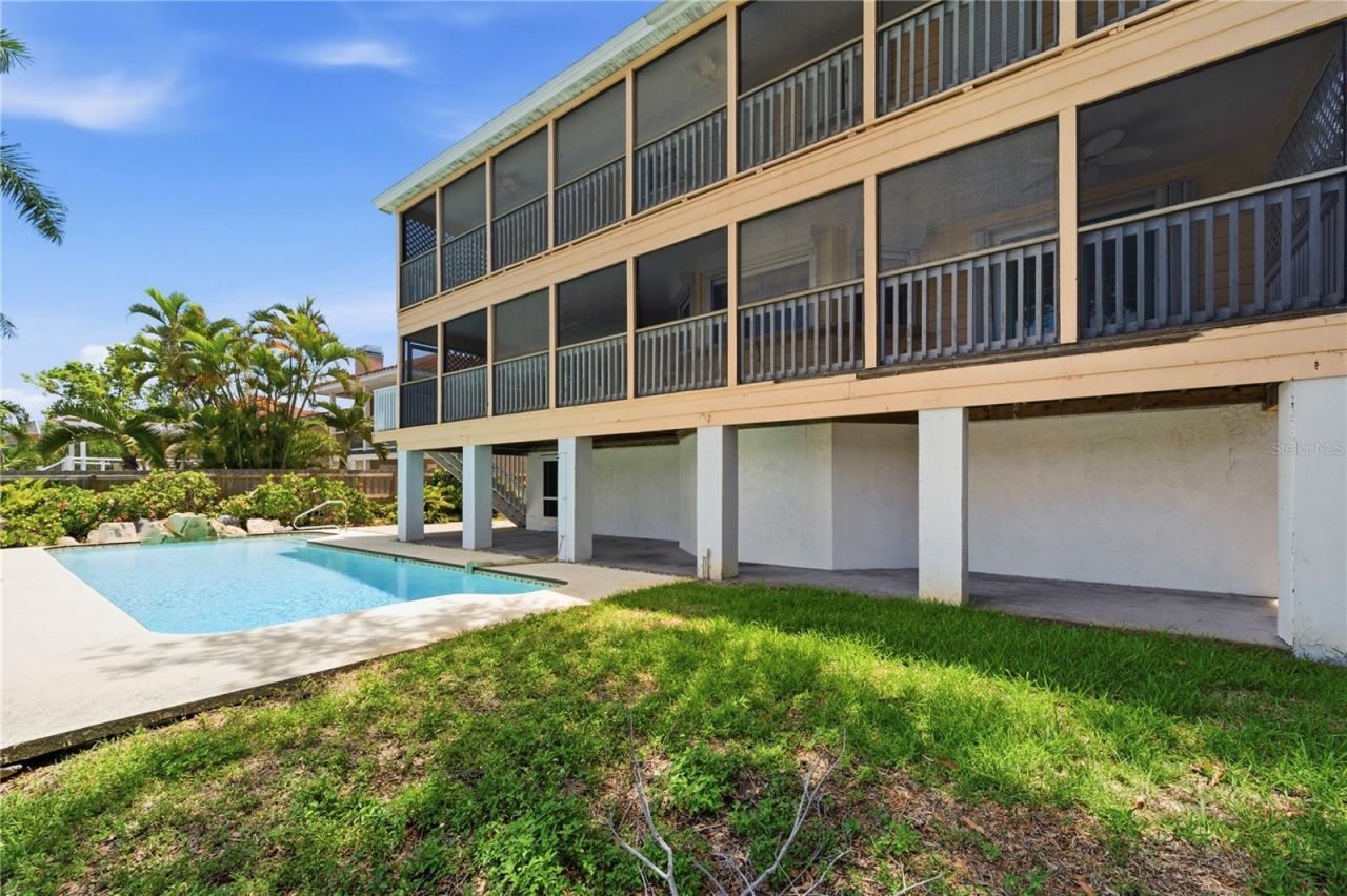1136 3rd Avenue S, Tierra Verde, FL 33715 Photo