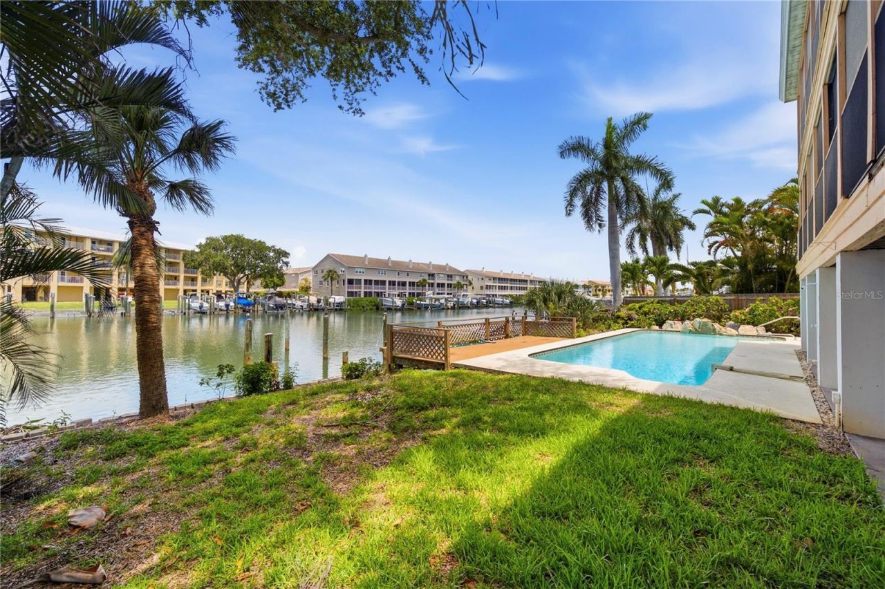 1136 3rd Avenue S, Tierra Verde, FL 33715 Photo
