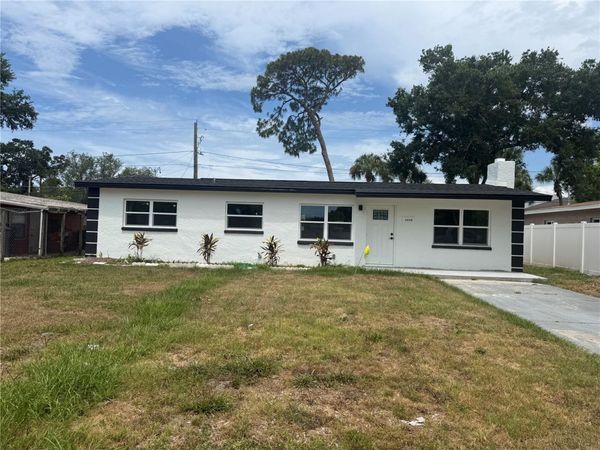 4910 HALIFAX DRIVE , TAMPA, FL 33615
