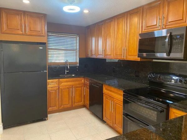 615 S State Road 7, Unit 2b, Margate, FL 33068