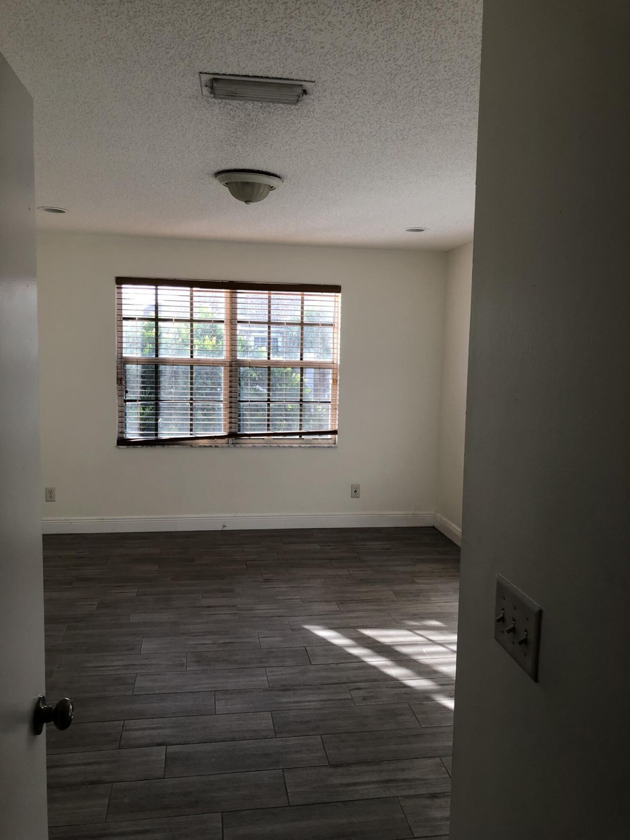 401 SW 120th Avenue, Pembroke Pines, FL 33025 Photo