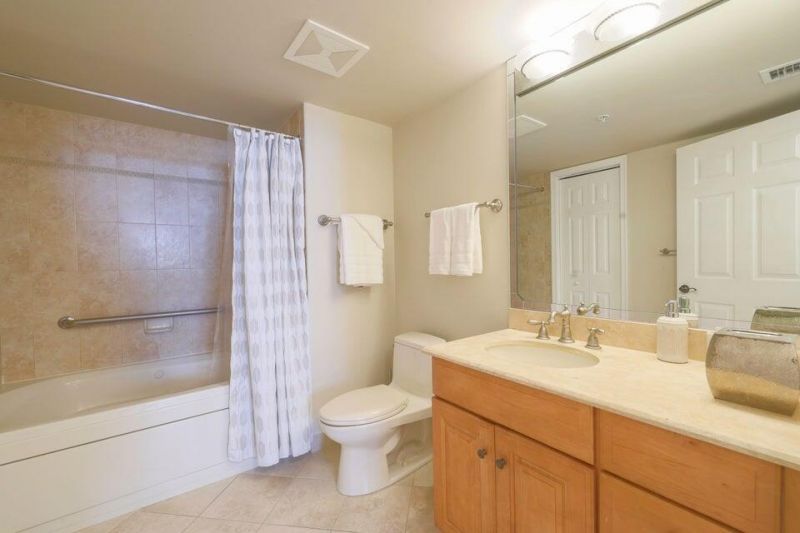 101 Plaza Real S, Unit 606, Boca Raton, FL 33432 Photo