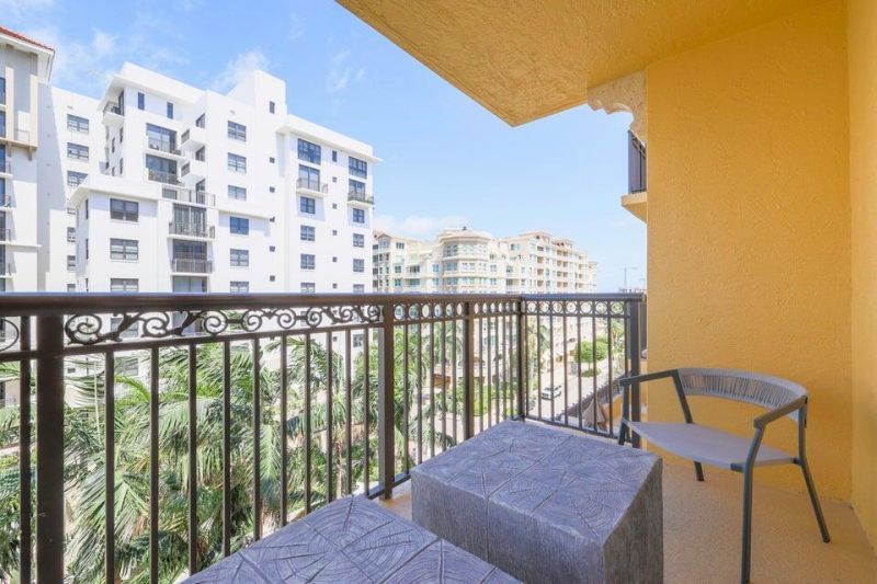 101 Plaza Real S, Unit 606, Boca Raton, FL 33432 Photo