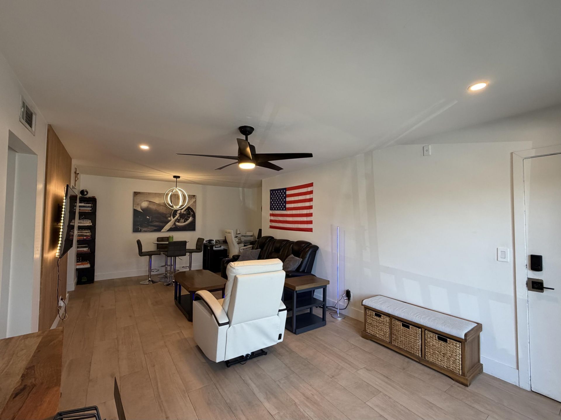 180 Cypress Club Drive, Unit 815, Pompano Beach, FL 33060 Photo