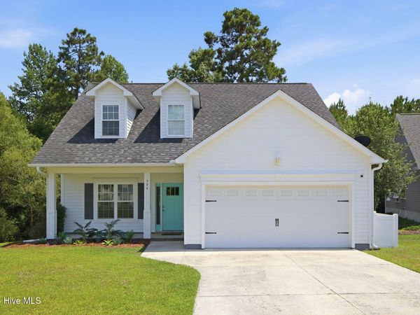 306 Oak Ridge Court, Swansboro, NC 28584