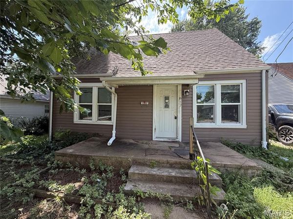 817 N Adams Avenue , Lebanon, MO 65536