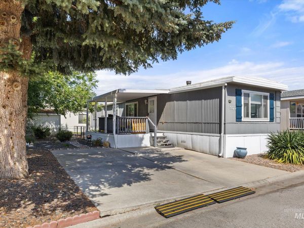 5573 Fairfax Ln, Boise, ID 83714