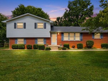 1226 Shawnee Way , Bowling Green, KY 42104