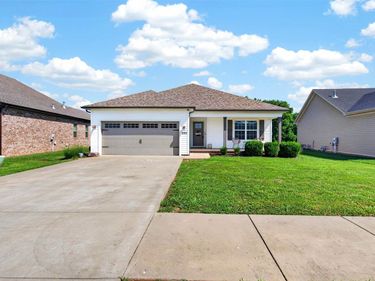 5361 Amber Creek Lane, Bowling Green, KY 42101