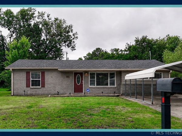 111 Warren , Holdenville, OK 74848