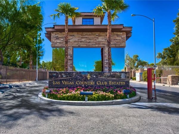 861 Vegas Valley Drive , Las Vegas, NV 89109