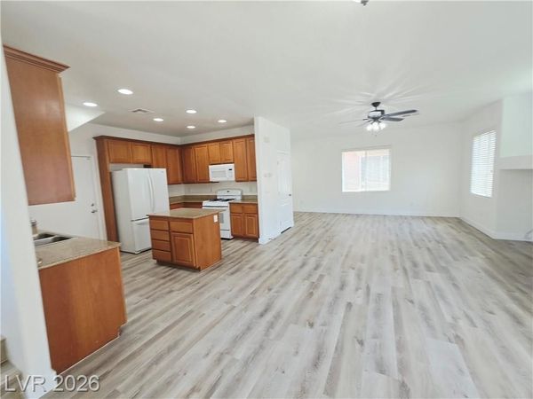 8237 Brilliant Pompon Place, Las Vegas, NV 89166