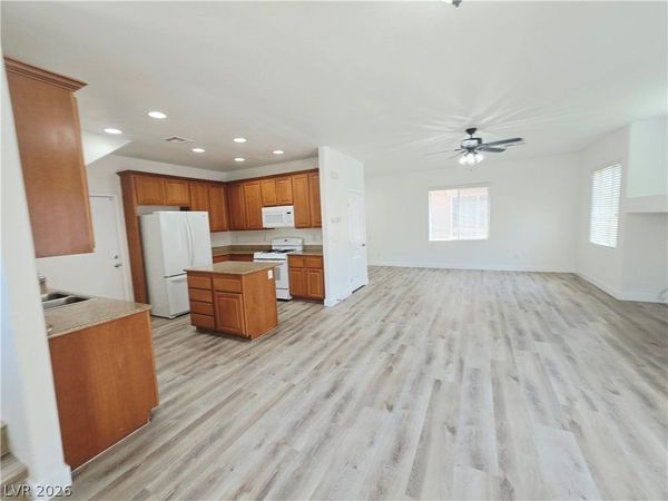 8237 Brilliant Pompon Place, Las Vegas, NV 89166