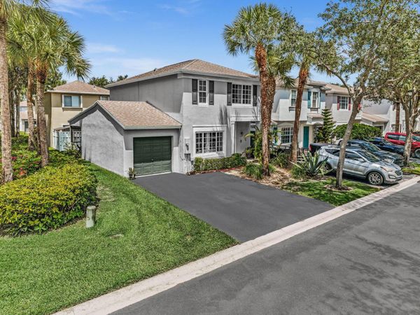 6001 Harbor Isle Way, Unit 494, Tamarac, FL 33321