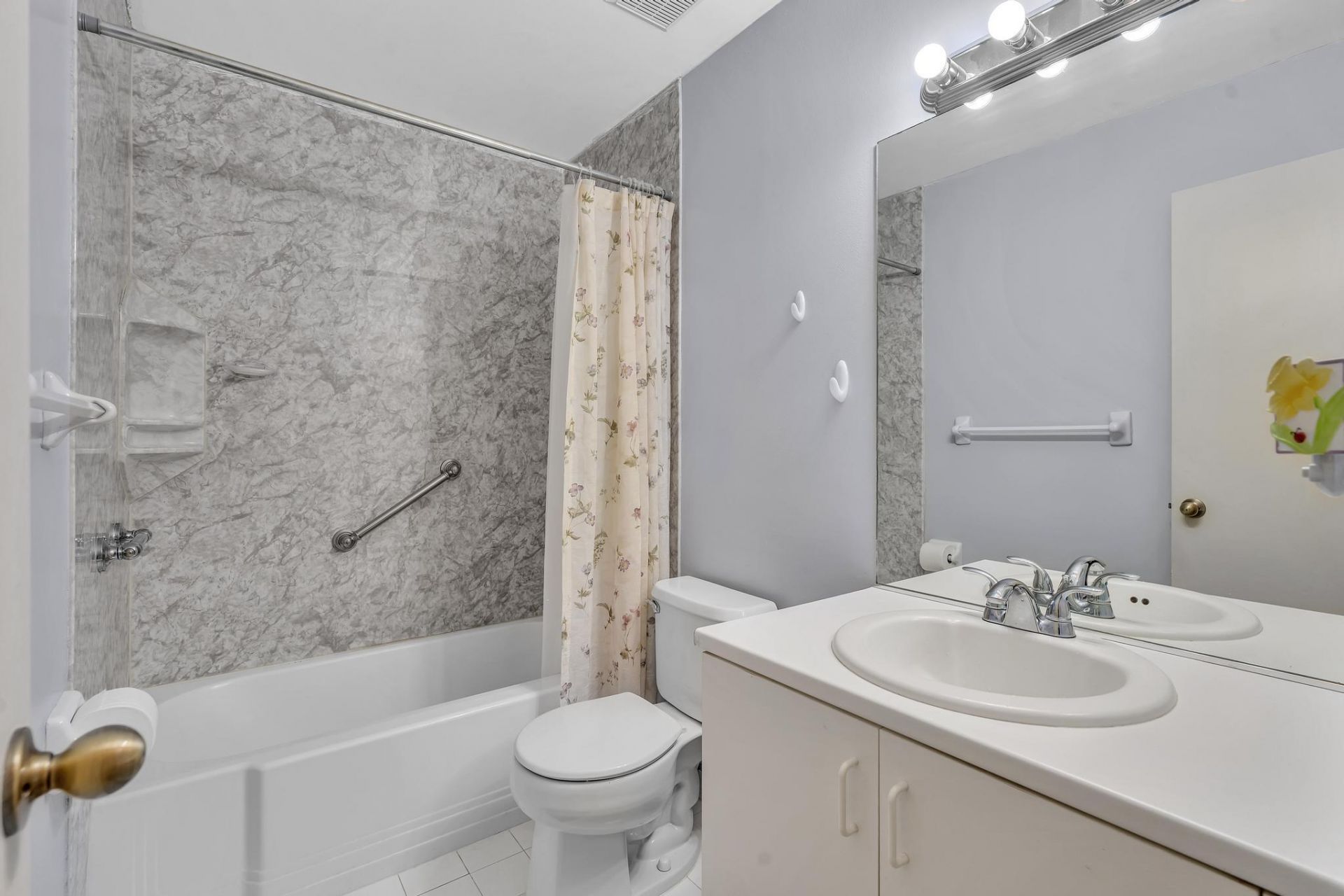 6001 Harbor Isle Way, Unit 494, Tamarac, FL 33321 Photo