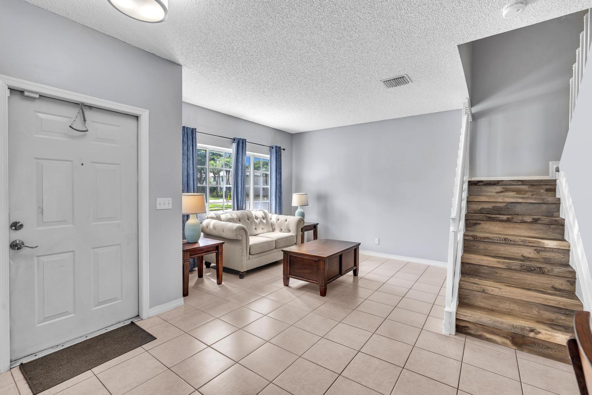 6001 Harbor Isle Way, Unit 494, Tamarac, FL 33321 Photo