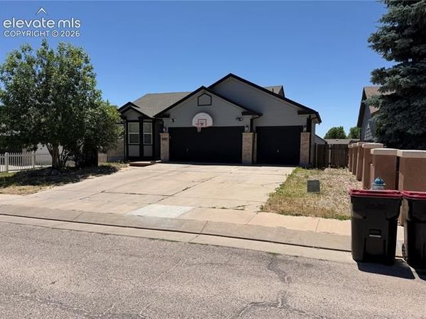 2921 Walton Creek Drive, Colorado Springs, CO 80922