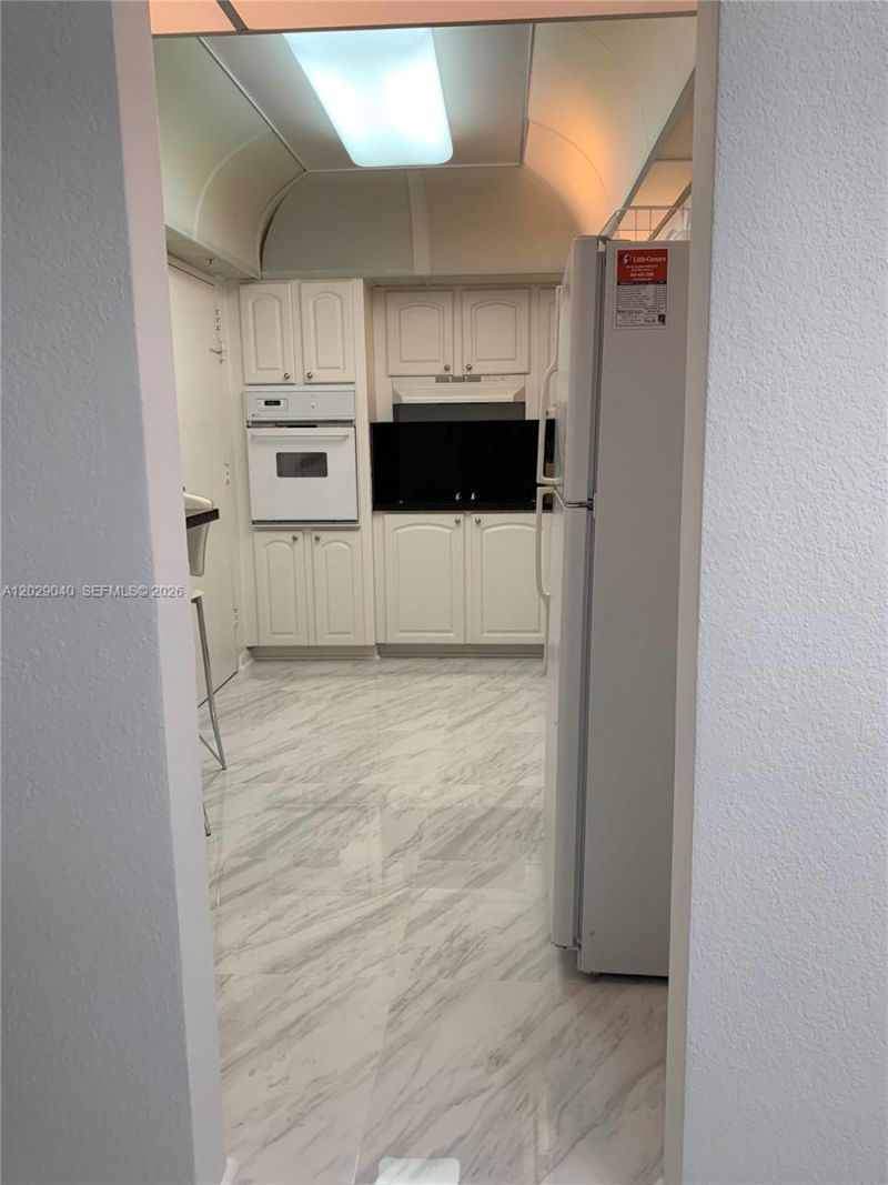 3901 S Ocean Dr , Unit 12V, Hollywood, FL 33019 Photo