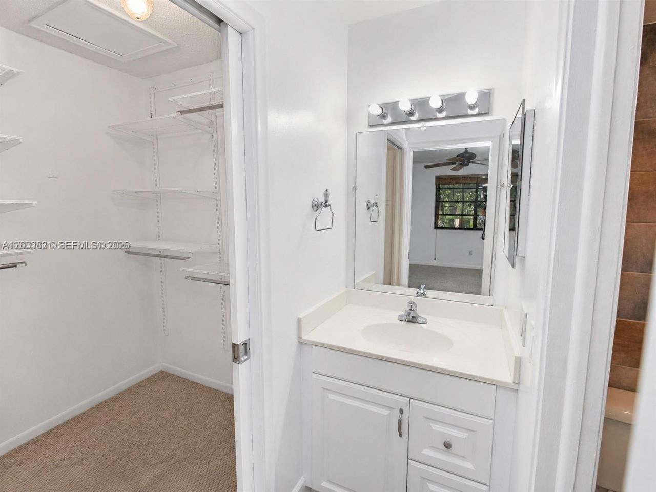 7935 SW 86th St, Unit 823, Miami, FL 33143 Photo