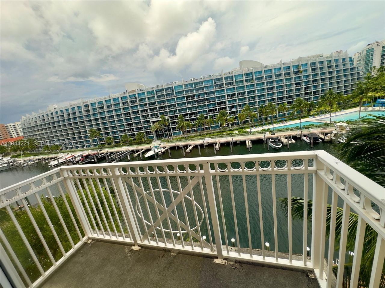 3001 NE 185th St , Unit 515, Aventura, FL 33180 Photo
