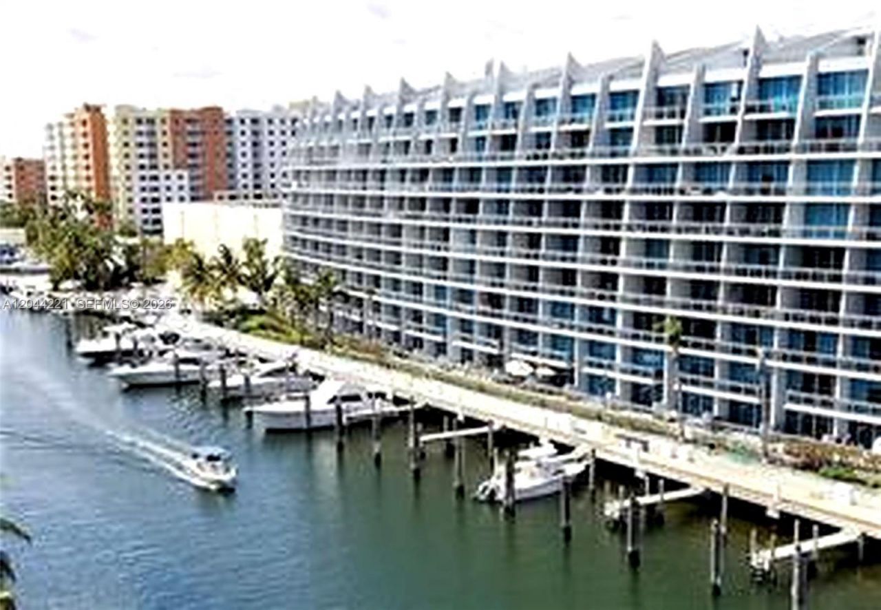 3001 NE 185th St , Unit 515, Aventura, FL 33180 Photo