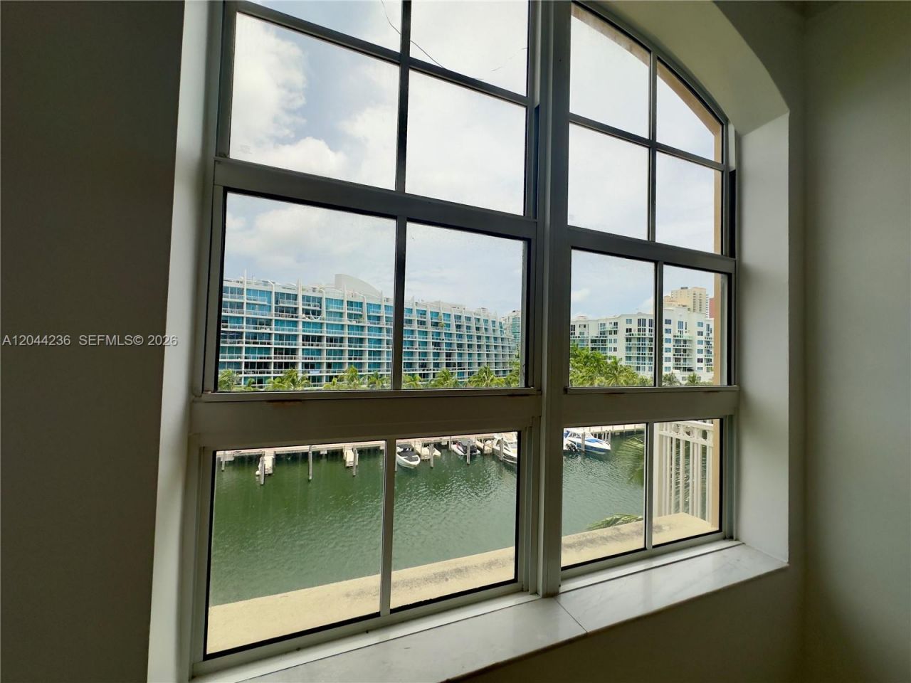 3001 NE 185th St, Unit 515, Aventura, FL 33180 Photo