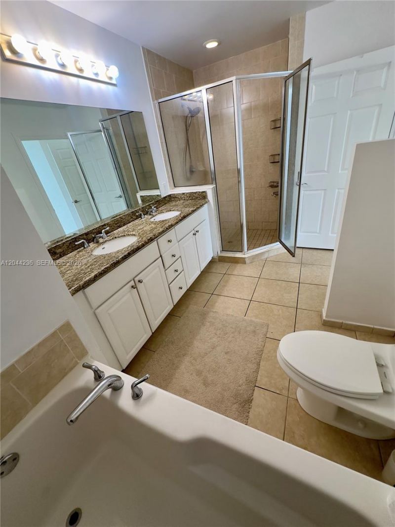 3001 NE 185th St, Unit 515, Aventura, FL 33180 Photo