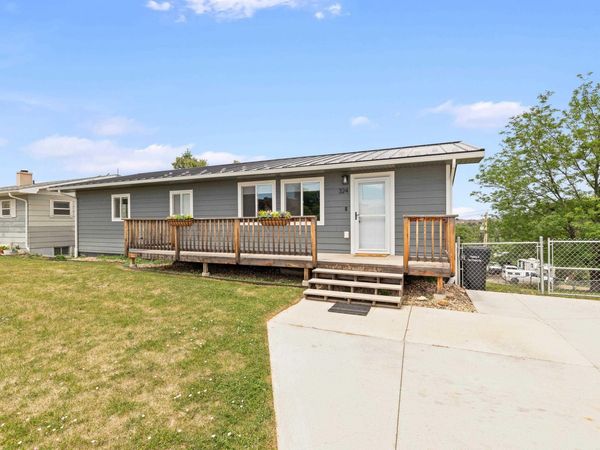 324 OAKLAND, Rapid City, SD 57701