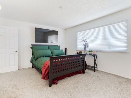 7570 Burgoyne Ln, Sacramento, CA 95823 Photo